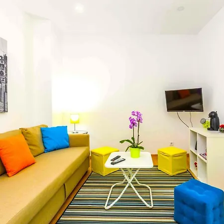 Cozy/hip Studio+terrace 1010d * Lisbon